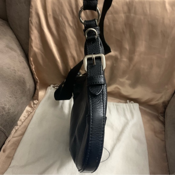 Prada Vitello Messenger Bag - Picture 4 of 15